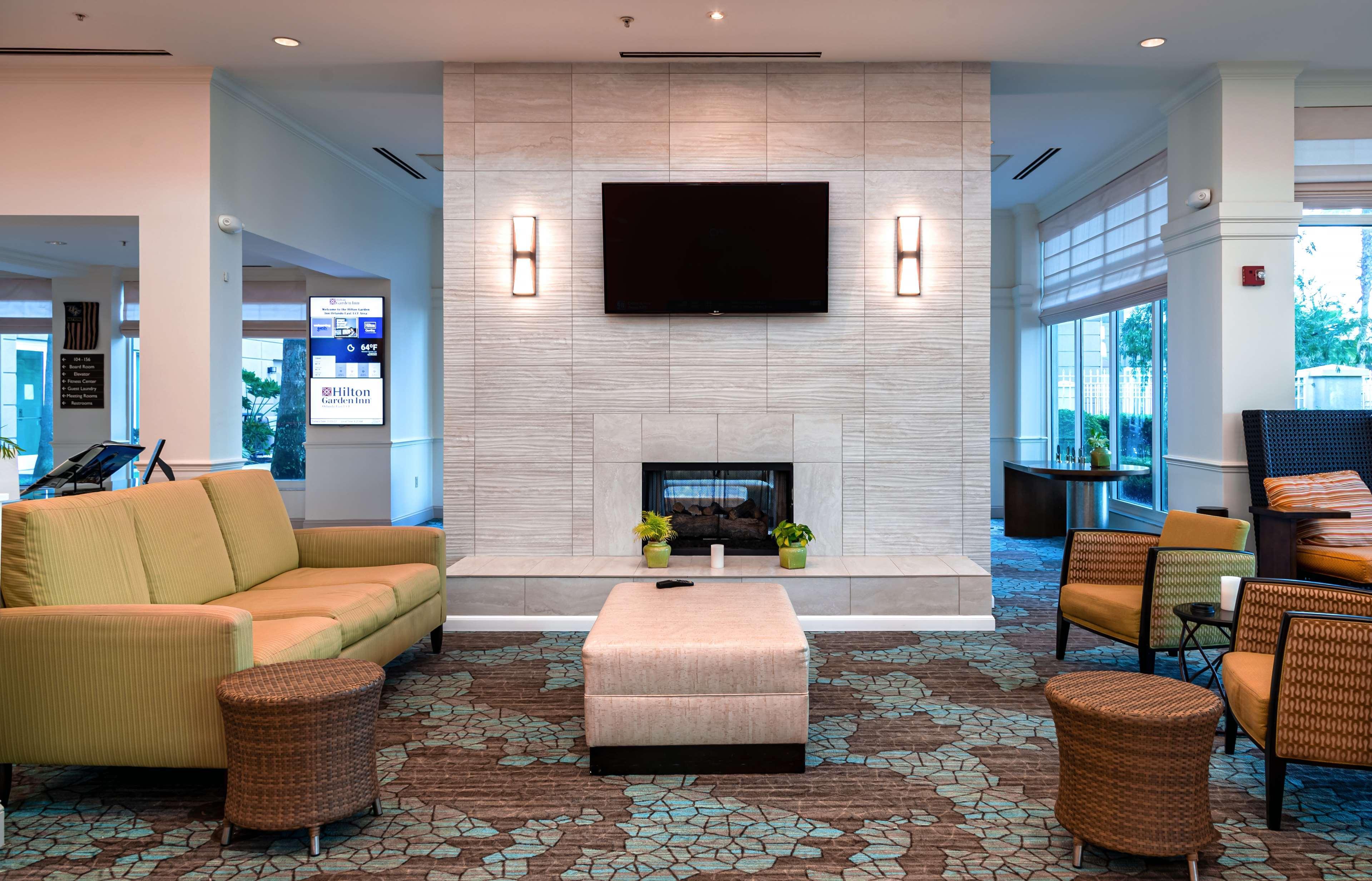 Hilton Garden Inn Orlando East - Ucf Area Alafaya Exterior foto